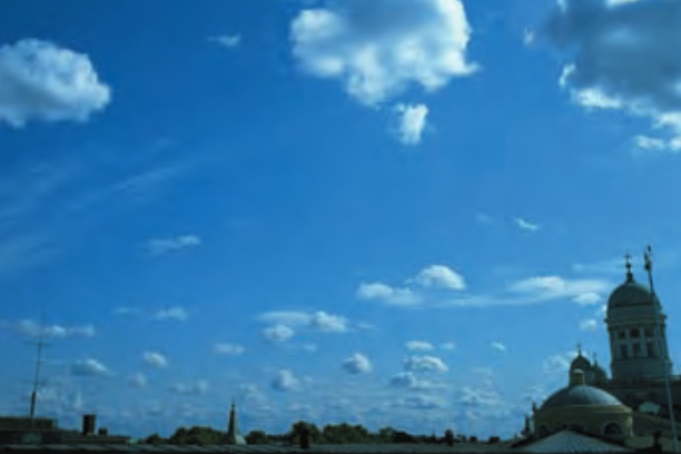 Dagelijkse gang van de bewolking. In de ochtend (ca. 10 uur) is er weinig bewolking